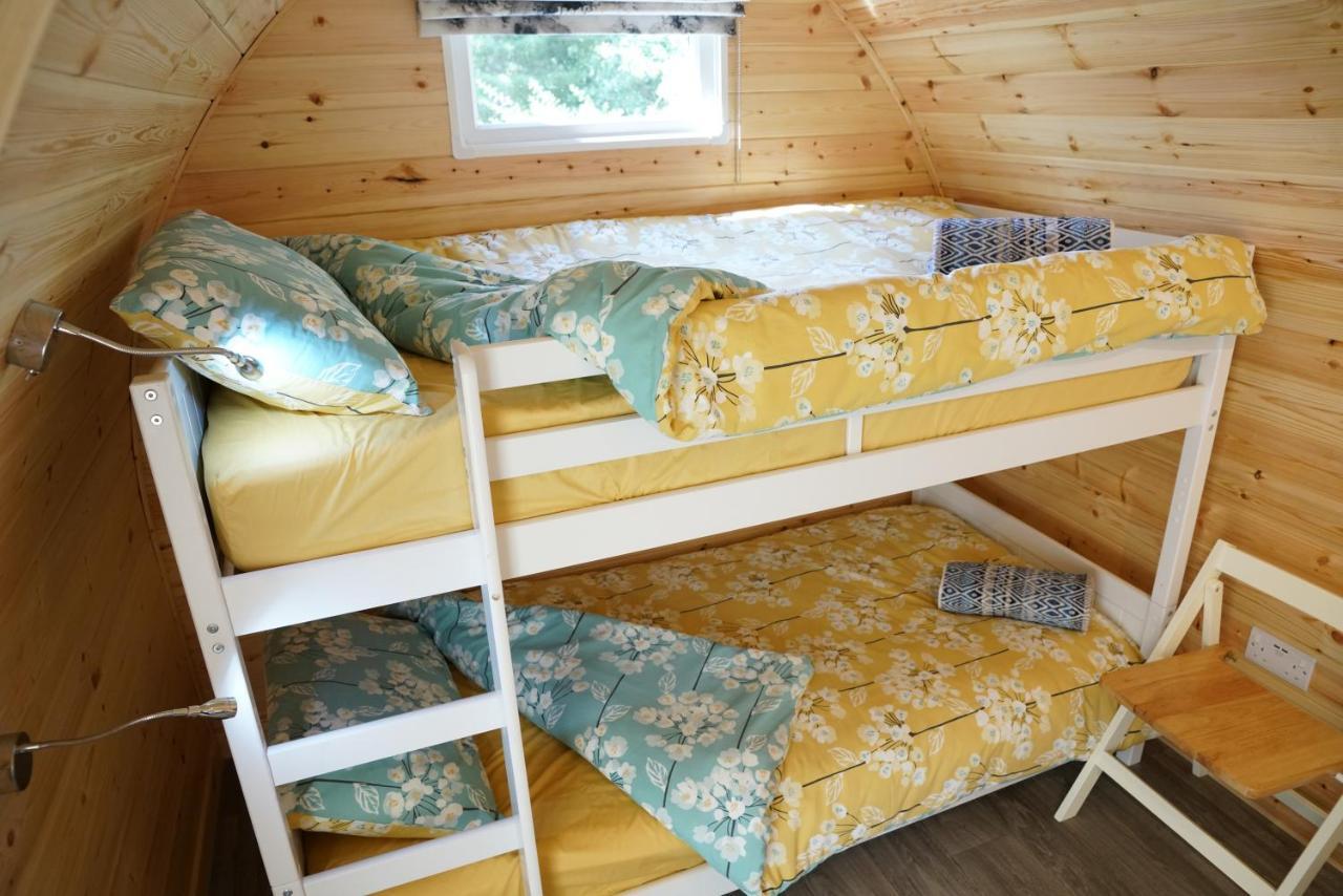The Piggery Pod Hotel Sittingbourne Buitenkant foto